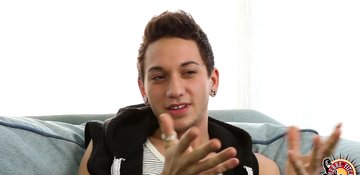 Flirty Punk Seth Corrigan Shows Off!