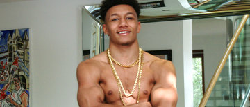 Straight Young & Extremely Ripped Tyler shows his perfect body