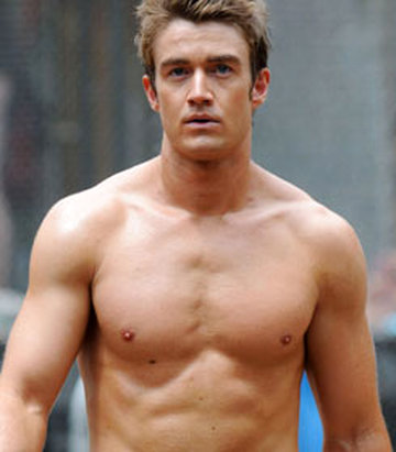 Robert Buckley
