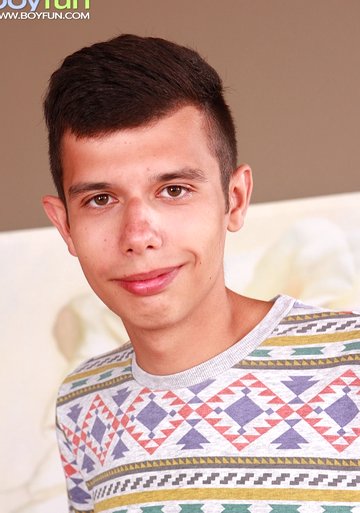 Cute twink Jerry Stalin jerking off uncut cock.