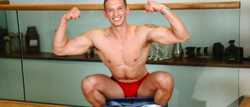 Young & Muscular Straight Lad Clayton Wanks