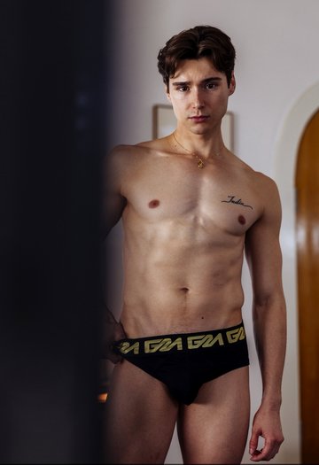 Leo Grand & Oliver Carter