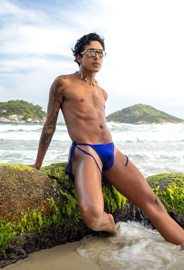 Sir Peter Bangs Brazil: Sir Peter fucks Lvcas Ripardo scene